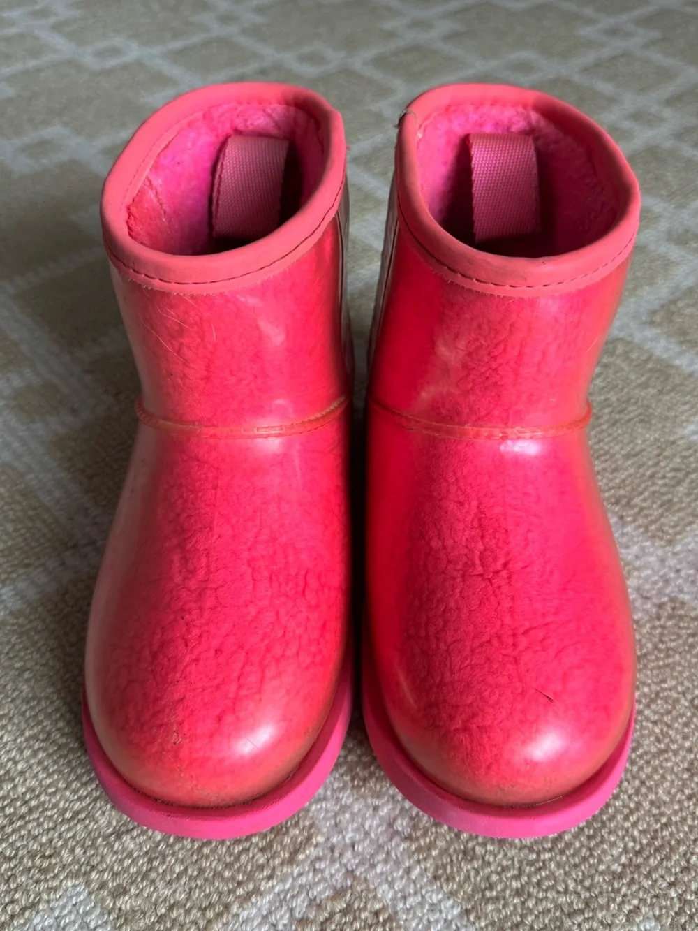 UGG Classic Clear Mini Waterproof Translucent Boots Hot Pink Kids Size 1